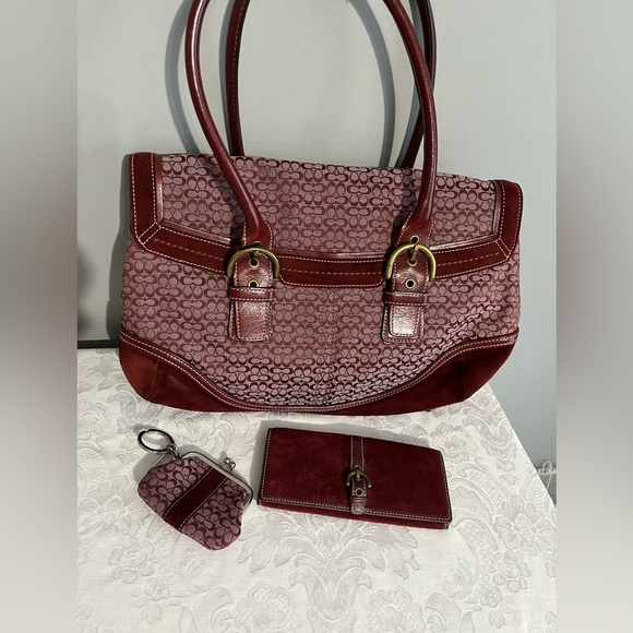 Coach Handbag, Bill and checkbook holder, coin purse FOB - Picture 3 of 15